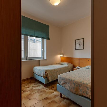 Hotel Barsotti Brindisi Exterior photo