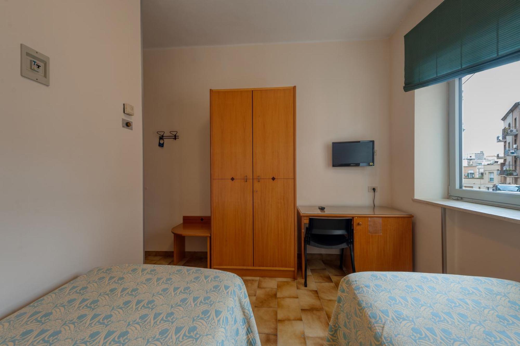 Hotel Barsotti Brindisi Exterior photo