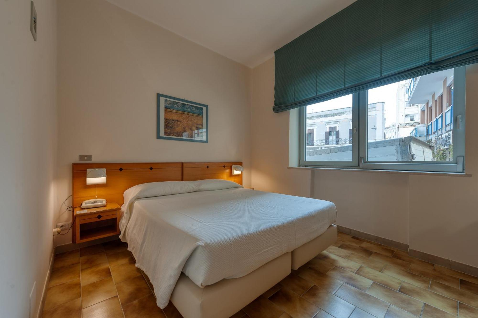 Hotel Barsotti Brindisi Exterior photo