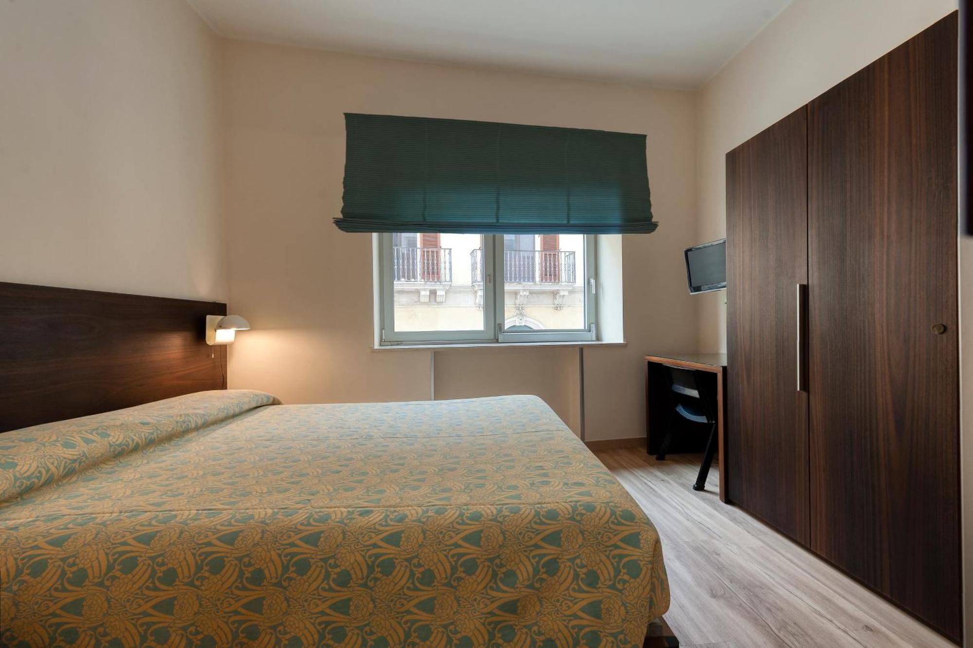 Hotel Barsotti Brindisi Exterior photo